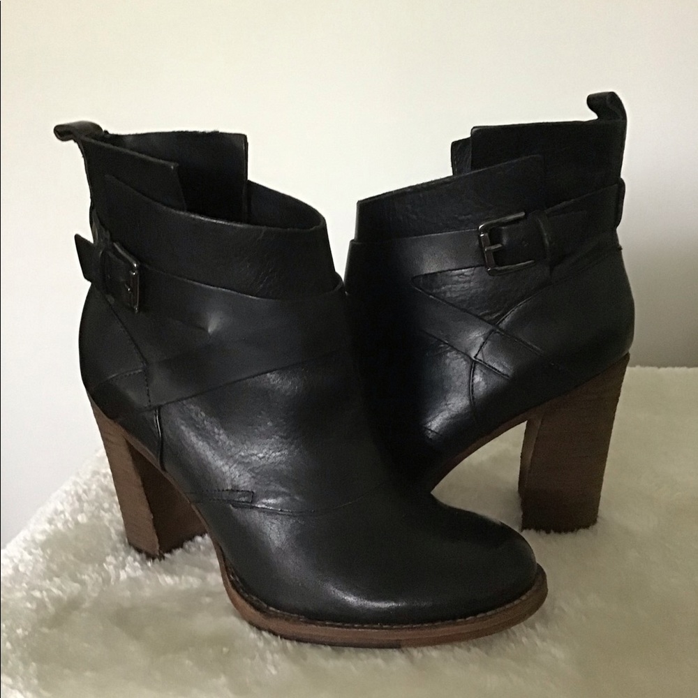BELLE booties